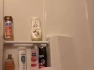 Puddles4u from CamSoda