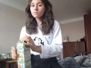 rileyyounghardbake from CamSoda is Freechat