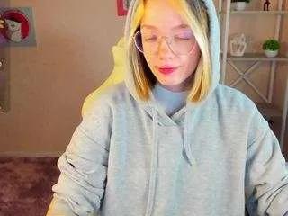 rocket-bunnyy from CamSoda is Freechat