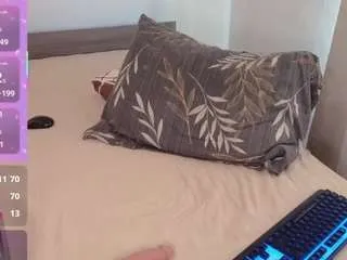 rosebelle11 from CamSoda is Freechat