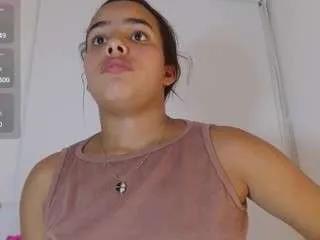 roxy-stone1 from CamSoda is Freechat
