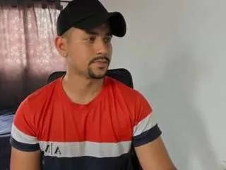 ruizfrank from CamSoda is Freechat