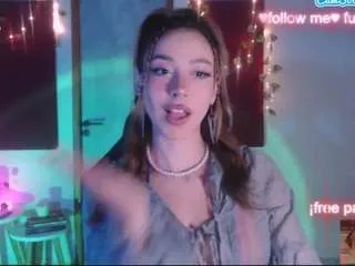 Sakura-beuty from CamSoda