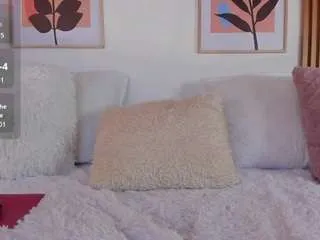 saorifox from CamSoda