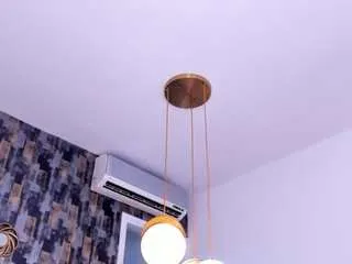 saraaalvarexz on CamSoda 