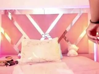 scarlett-boonett from CamSoda is Freechat