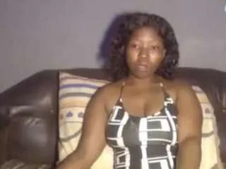 sexyebonytee from CamSoda