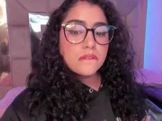 sheeylaroee from CamSoda