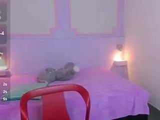 Girls: try live performances with matured performers, from dancing to quirks, in a variety of beautiful sex cams.