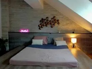 skinny-star from CamSoda is Freechat