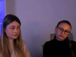 skye-vexa from CamSoda is Freechat