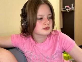 sunnigoedecke from CamSoda is Freechat