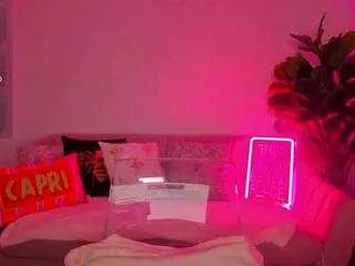 tiabelle from CamSoda is Freechat