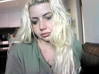 tiadollxxx from CamSoda is Freechat