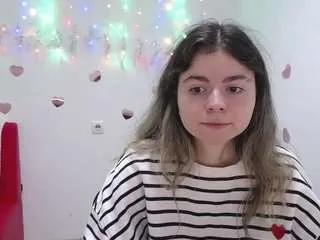 tinaredly from CamSoda is Freechat