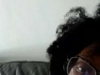 victoriatitah from CamSoda is Freechat