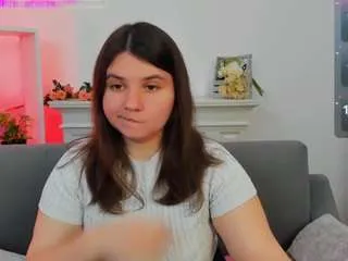 Violashy from CamSoda