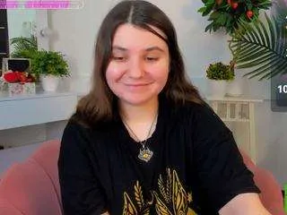 Violashy from CamSoda