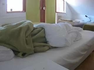 voyeurcam-julmodels-bed-2 from CamSoda is Freechat