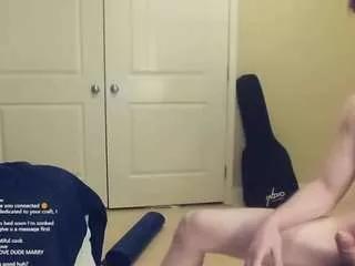 Warrenstrips from CamSoda