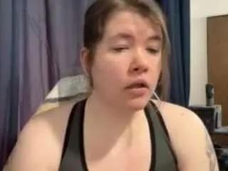 xxtypicalqueenxx from CamSoda is Freechat