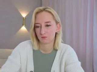 yeah-i-want from CamSoda is Freechat