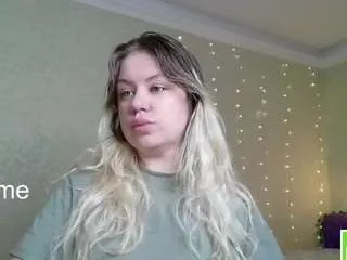 you-dreams from CamSoda is Freechat