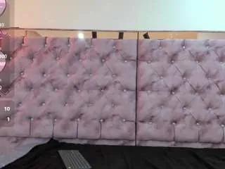 zoelove21 from CamSoda is Freechat