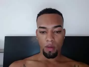 11inchesblackcock from Chaturbate