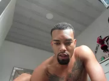 11inchesblackcock from Chaturbate