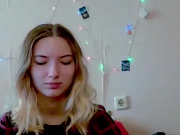 _kikiclark_ from Chaturbate