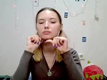 _kikiclark_ from Chaturbate