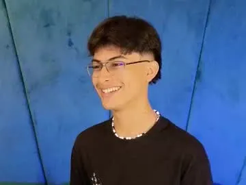 Aaron_eze from Chaturbate