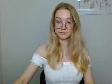 Abbymoore__ from Chaturbate
