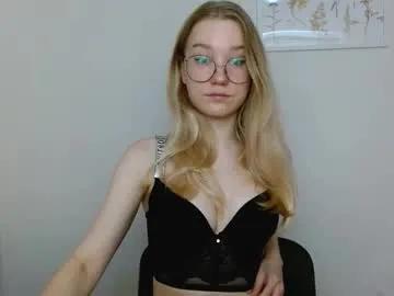 Abbymoore__ from Chaturbate