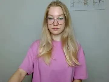 Abbymoore__ from Chaturbate