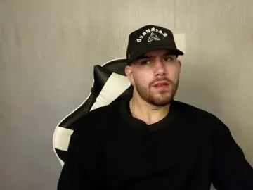 Ades_lowe from Chaturbate