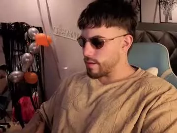 Ades_lowe from Chaturbate