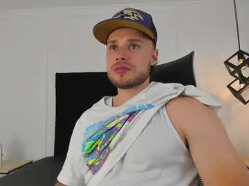 Adrien_roche888 from Chaturbate