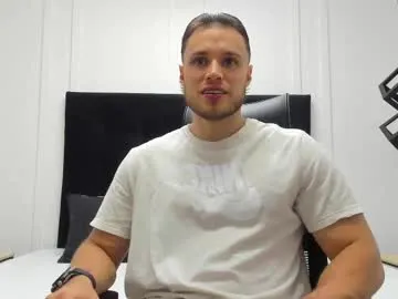 Adrien_roche888 from Chaturbate