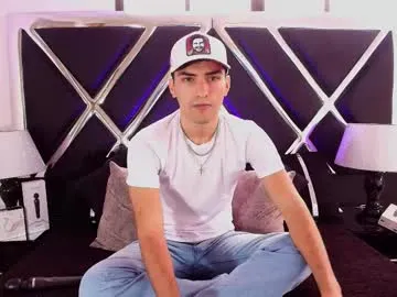 alekruizx from Chaturbate is Freechat