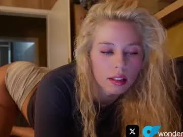 Allissonhotbb from Chaturbate