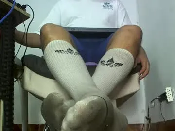 Alphacashmaster777 from Chaturbate