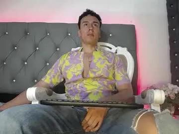 andrew_thomas_ from Chaturbate is Freechat