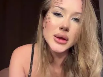 angelic_kisss from Chaturbate is Freechat