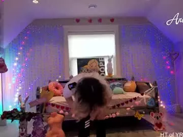 Arianina from Chaturbate