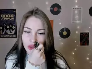 ariel_shadow from Chaturbate is Freechat