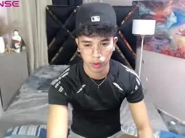 Asiancum_peter from Chaturbate