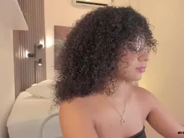 Avalon_badger from Chaturbate