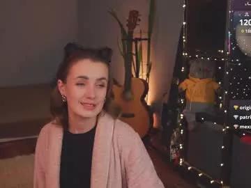 Bananya_kitty from Chaturbate